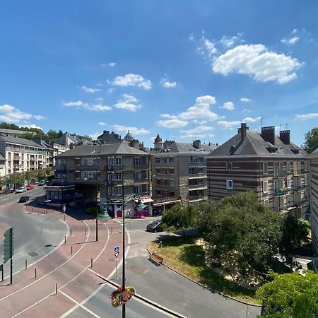 El Paradise - Logement Entier - Coeur De Ville - Basilique Au Balcon - Proche Gare リジュー エクステリア 写真